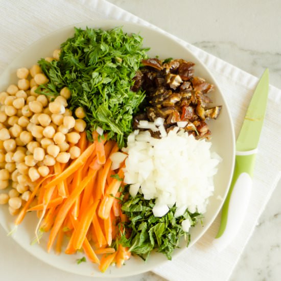 MORROCAN-ISH CARROT & TOPS Salad