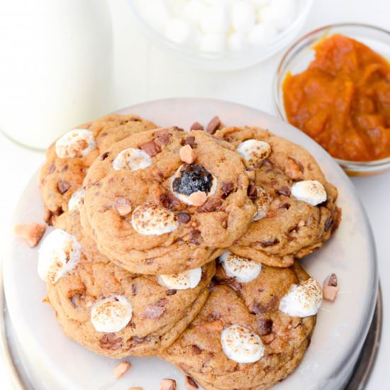 Pumpkin Marshmallow Toffee Cookies
