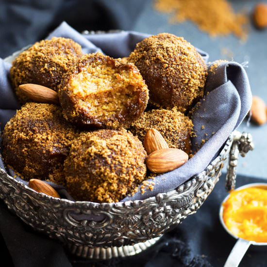 No-Bake Pumpkin Pie Balls