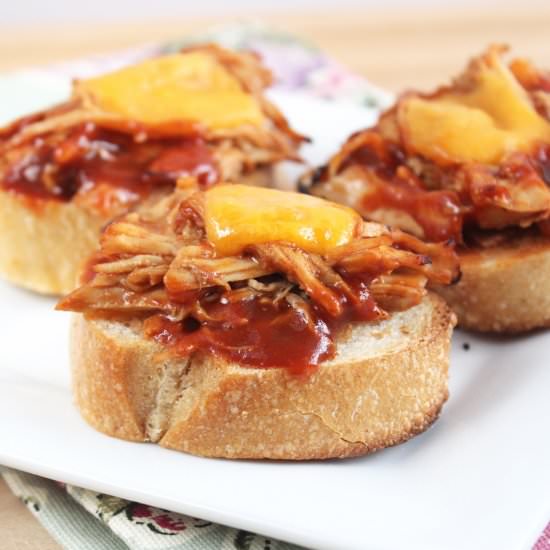 Slow Cooker Barbecue Chicken Slider