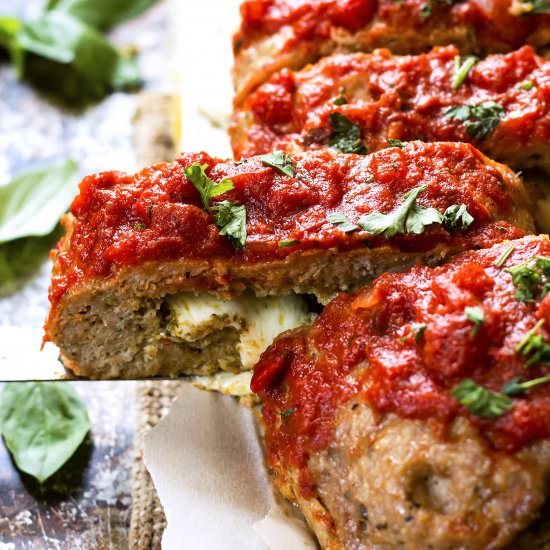 Pesto & Mozzarella Stuffed Meatloaf