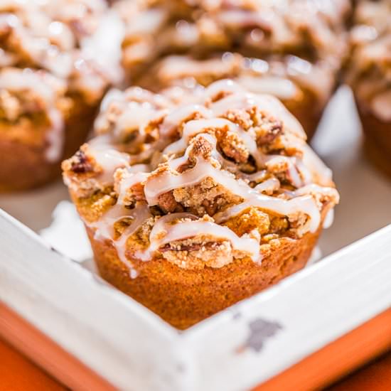 Pumpkin Spice Streusel Muffins