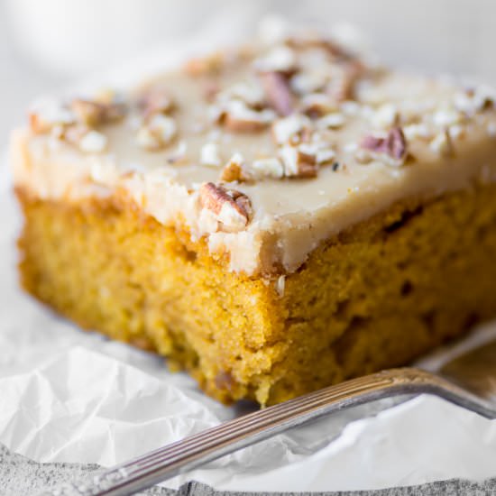 Pecan Praline Pumpkin Cake