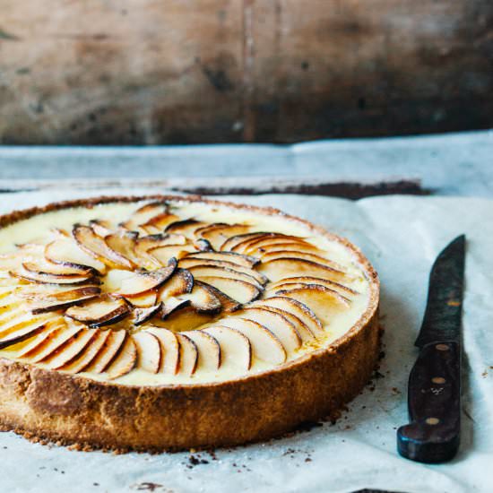 The Best Apple Tart with Vanilla