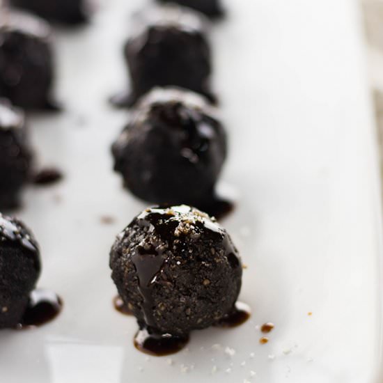 Chocolate Brownie Energy Balls