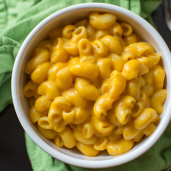 Cheddar Pumpkin Mac and Cheese