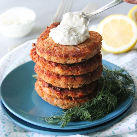 MOMMA’S WILD SALMON CROQUETTES