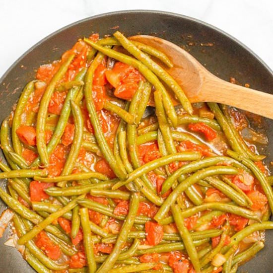 Sautéed green beans and tomatoes