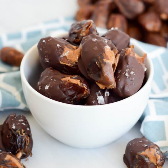 5-Ingredient Indulgent Date Bites
