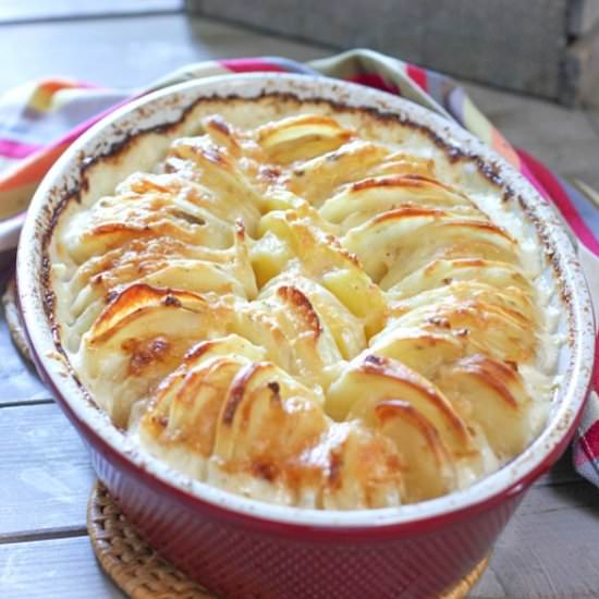 Cheesy Potatoes Au Gratin