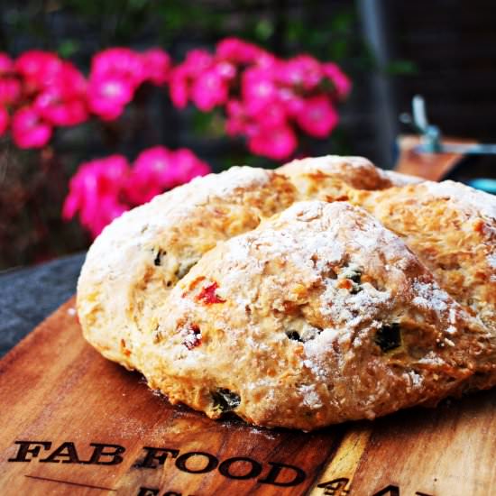 Easy Cheesy Jalapeno Soda Bread