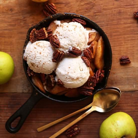 Apple Pie Sundaes