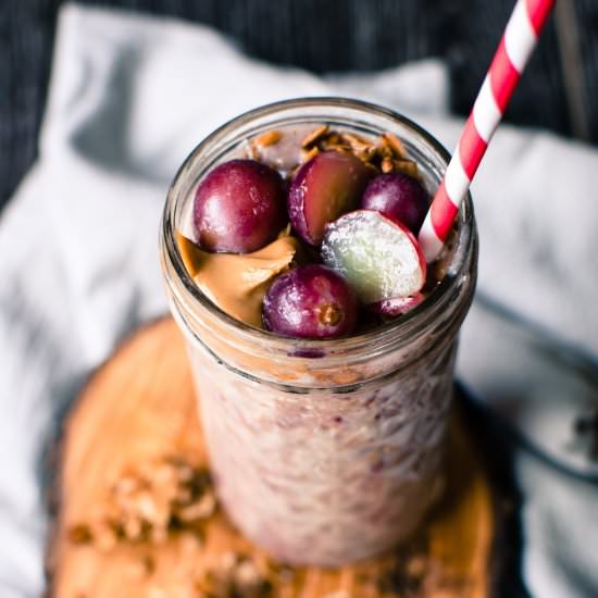 Overnight Oats PB & Grape Smoothie