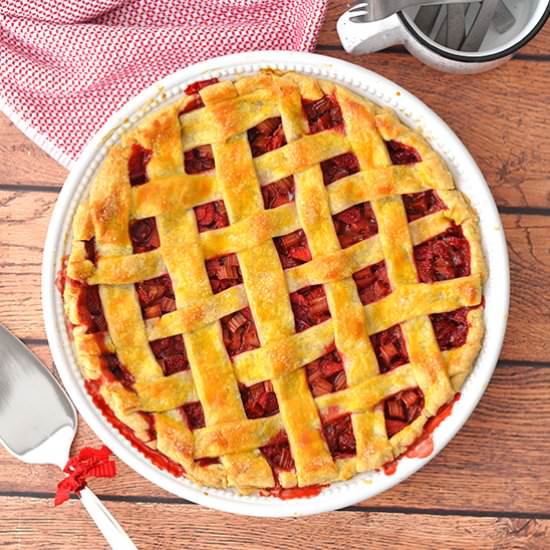 Rhubarb, Strawberry & Ginger Pie