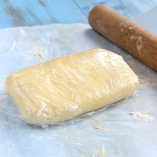 Easy and fast puff pastry