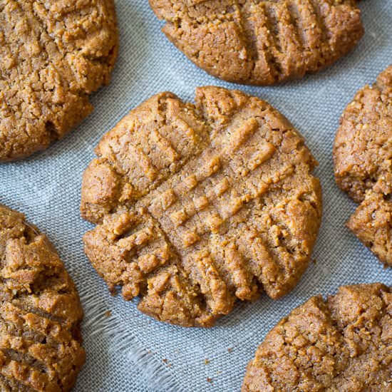 5 Ingredient Peanut Butter Cookies
