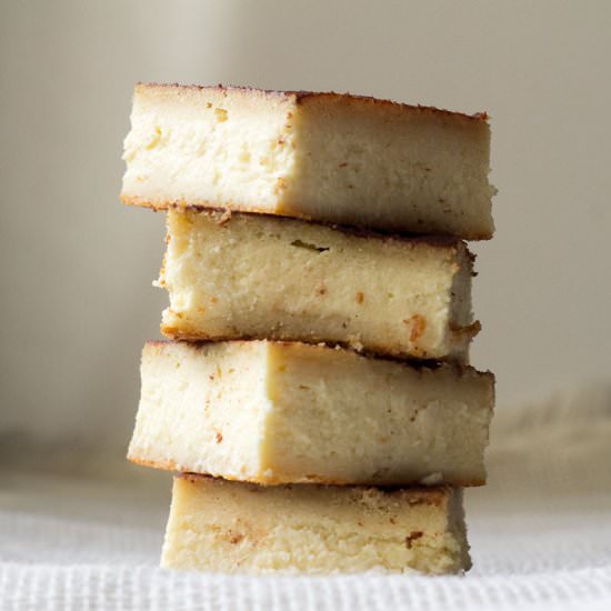 Snickerdoodle Cheesecake Bars
