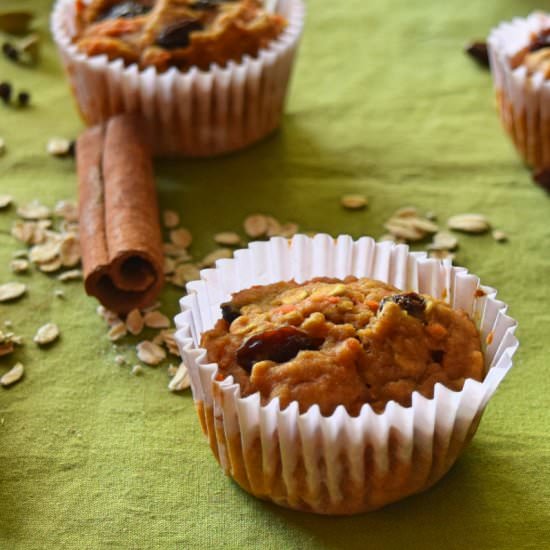 Healthy Apple Carrot Oatmeal Muffin