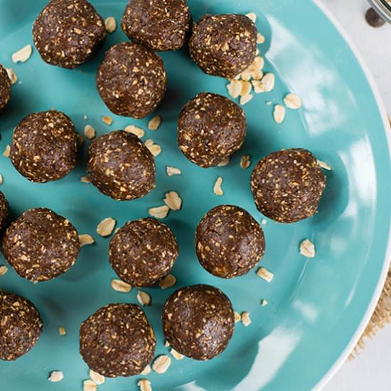 Chocolate Peanut Butter Energy Ball