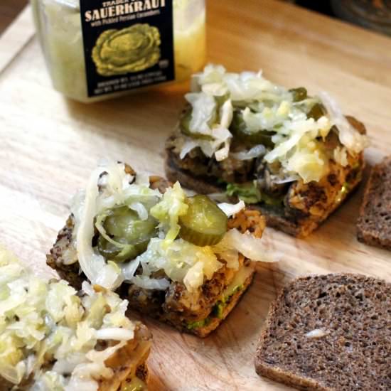Oktoberfest Tempeh Sandwich