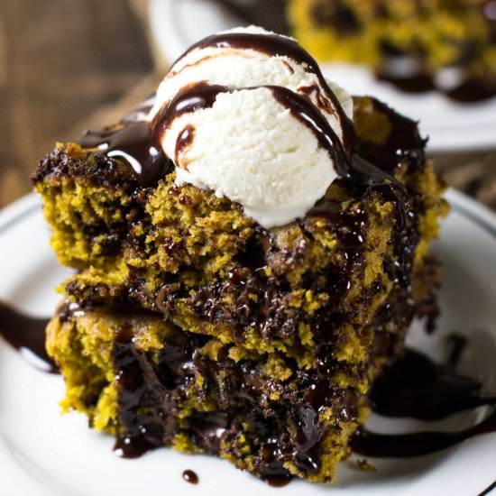 Pumpkin Spice Chocolate Chip Cake