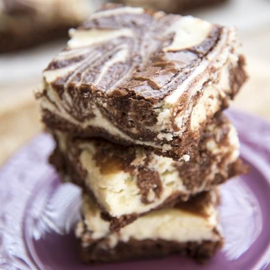 Cheesecake Swirled Brownies
