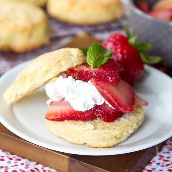 Paleo Strawberry Shortcakes