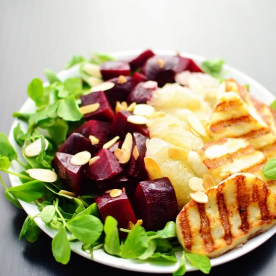 Beetroot salad with grapefruit