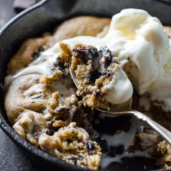 Oreo Skillet Chocolate Chip Cookie