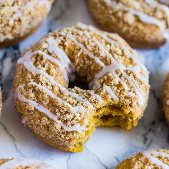 Baked Pumpkin Streusel Doughnuts