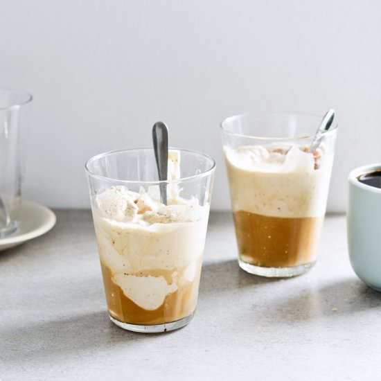 No-Churn Coffee Ice Cream Affogato