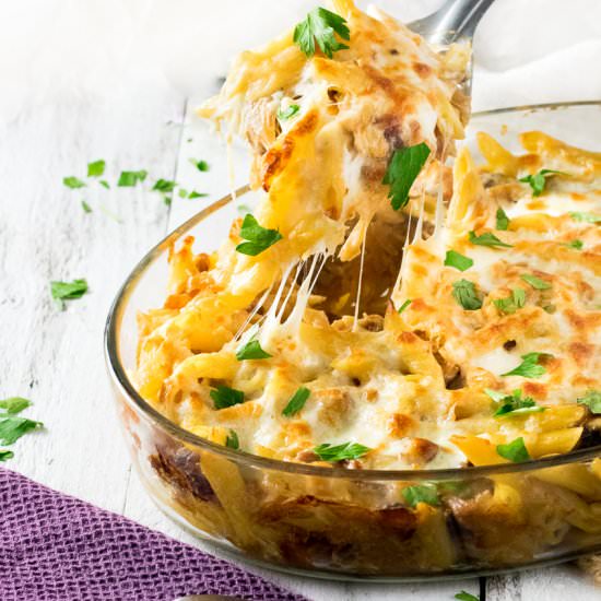 Caramelized Onion & Bacon Pasta