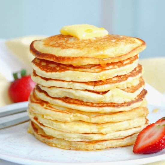 Easy Fluffy American Pancakes