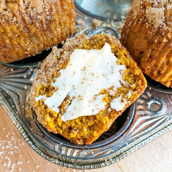 Pumpkin Spice Streusel Muffins