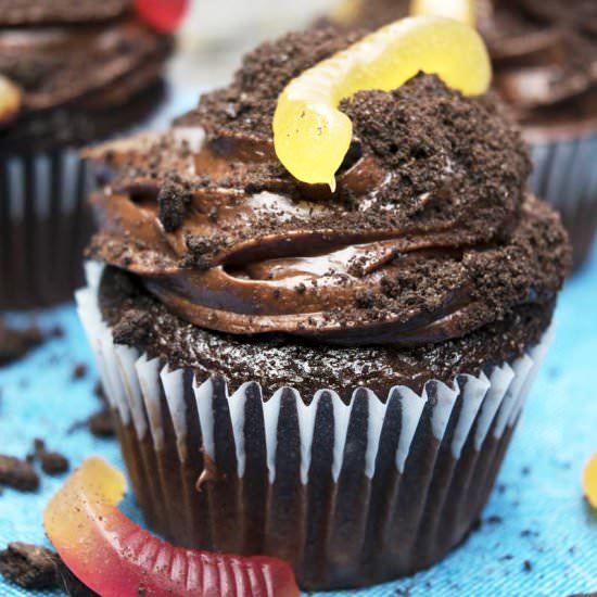 Dirty Worm Chocolate Cupcakes