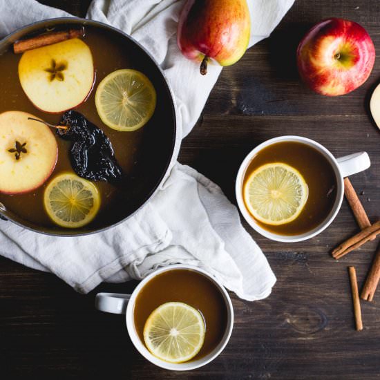 Hot + Spicy Mulled Cider