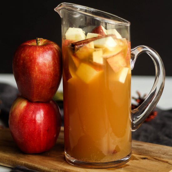 Apple Pie Sangria
