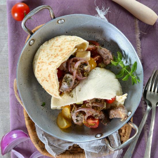 Lamb in Pita Bread with Vegetables