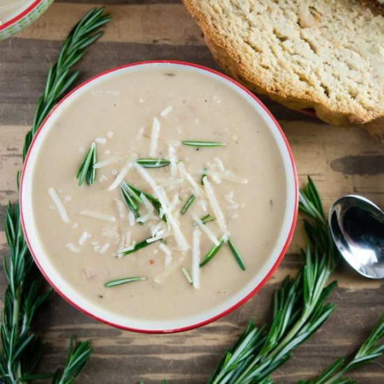 Easy Tuscan White Bean Soup