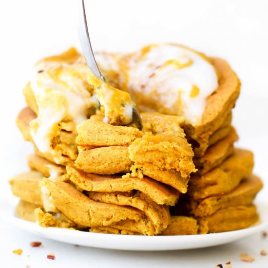 Vegan Turmeric Spice Pancakes