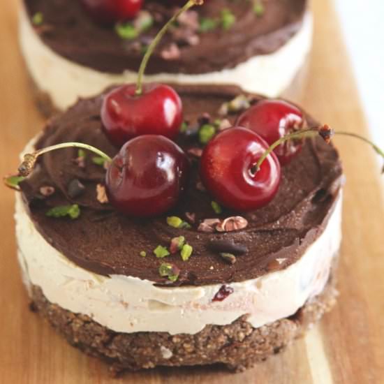Raw Cherry Lemon Cheesecake