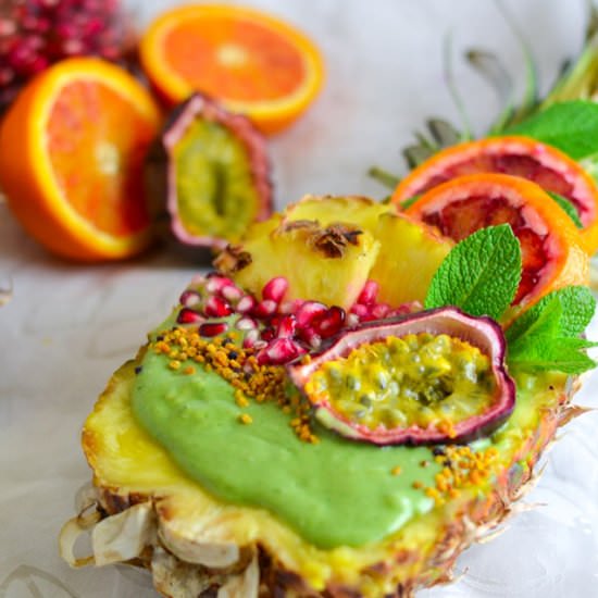 Tropical Green Smoothie Bowl