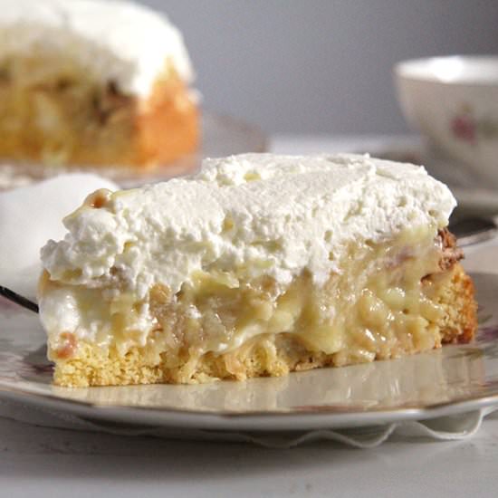 Apple Almond Cream Cake