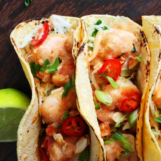 THAI SHRIMP TACOS / COCONUT-CURRY