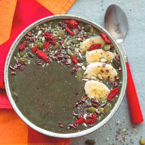 Goji Schizandra Green Smoothie