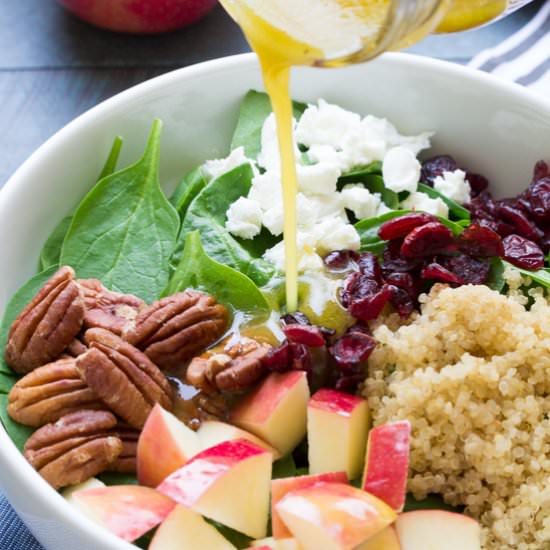 Spinach and Quinoa Salad with Apple