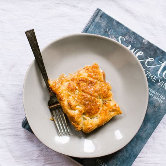 Caramel Pear and Nectarine Slab Pie