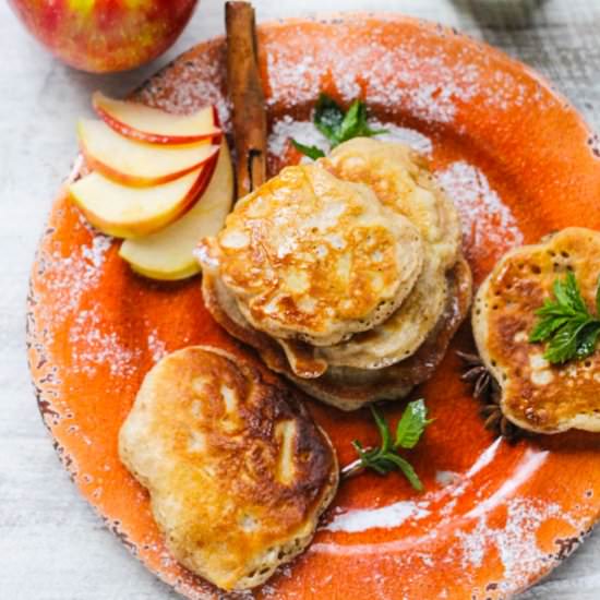 Polish Fluffy Apple Pancakes