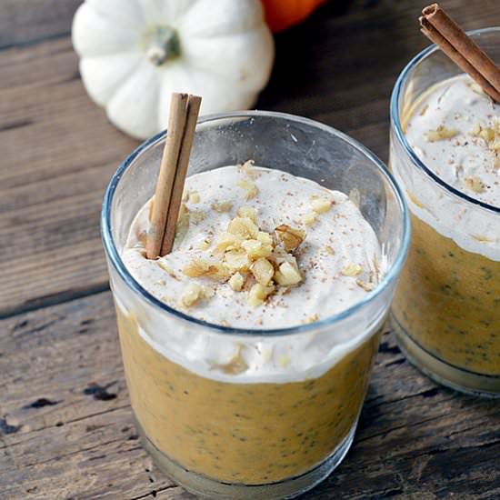 Pumpkin Cinnamon Roll Chia Pudding