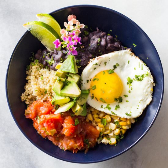 Quinoa Breakfast Bowl